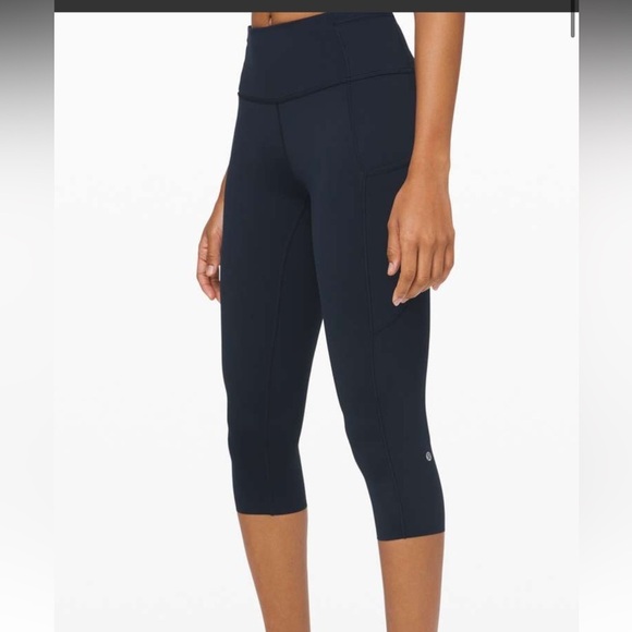 Lululemon Fast and Free Crop II 19" *Non-Reflective
True Navy | size 4 - Picture 10 of 12